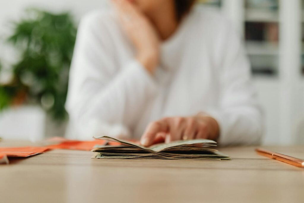 Woman prepared money for divorce